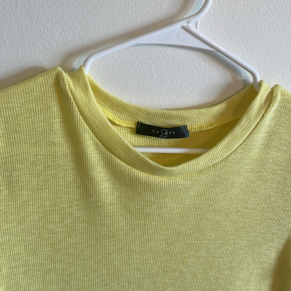Cropped Ruffle Hem Top - Picture 4 of 4
